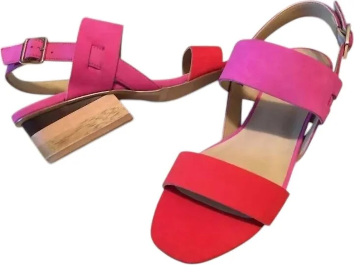Women's Caryna Sandal In Magenta Nabuk/coral