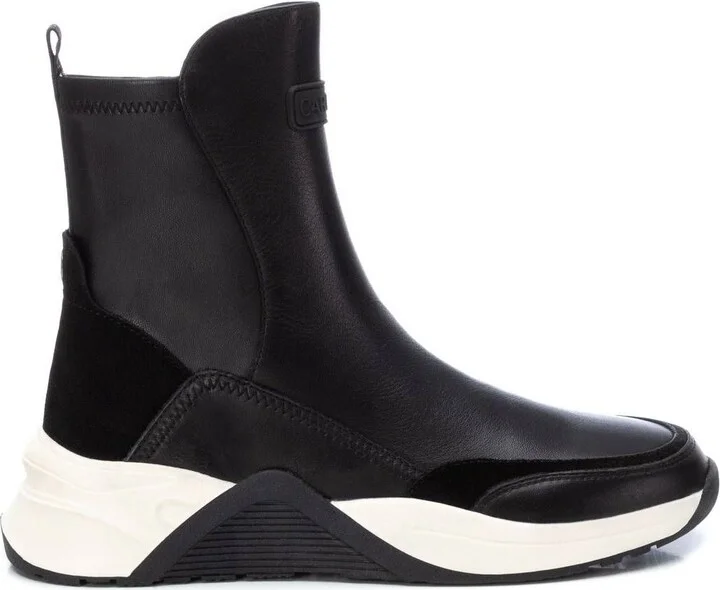 Women's Casual Booties By XTI