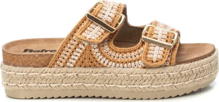Women's Casual Sandals In Beige