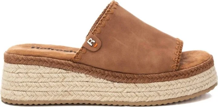 Women's Casual Sandals In Camel