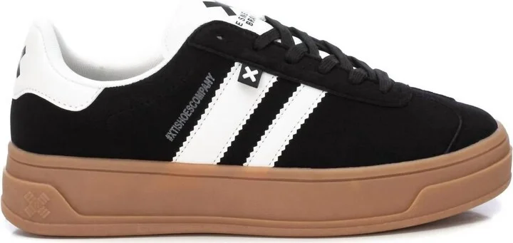 Women's Casual Sneakers In Black