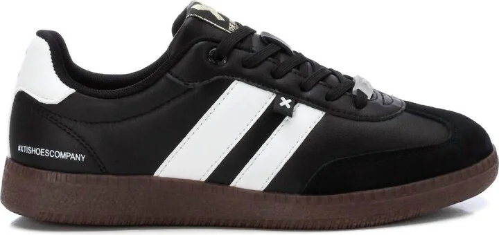 Women's Casual Sneakers In Black