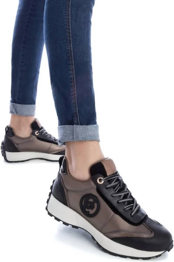 Women's Casual Sneakers In Taupe