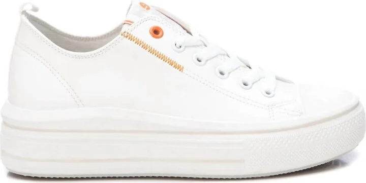 Women's Casual Sneakers In White