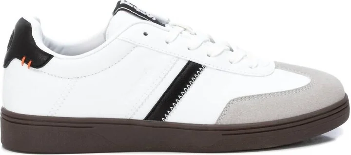 Women's Casual Sneakers In White