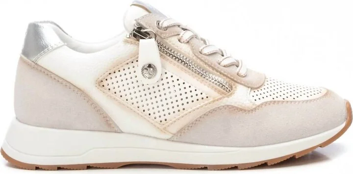 Women's Casual Sneakers In White