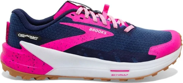 Women's Catamount 2 Running Shoes In Peacoat/pink/biscuit