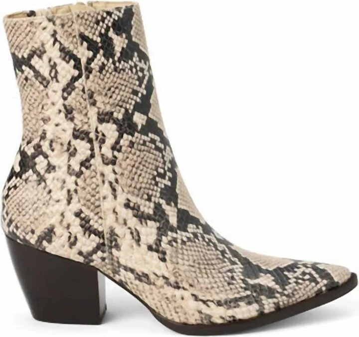Women's Caty Bootie In Neutral Ssnake