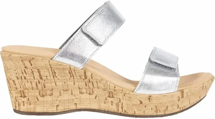 Women's Caveran Sandals In Soft Silver