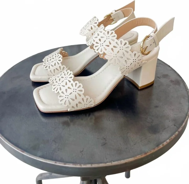 Women's Celeste Eyelet Mid Heel Sandal In Alabastro