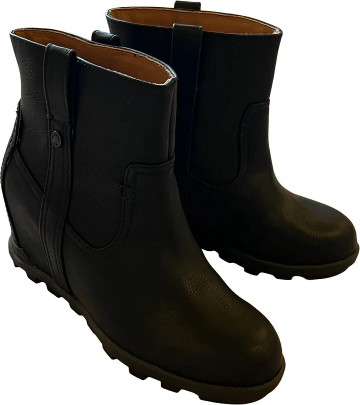 Women's Centry Boot In Black