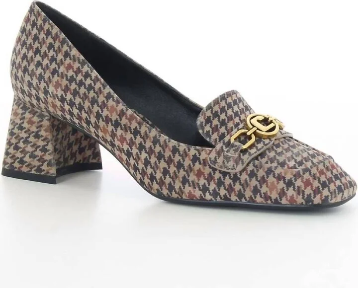 Women's Chanty Pump In Beige