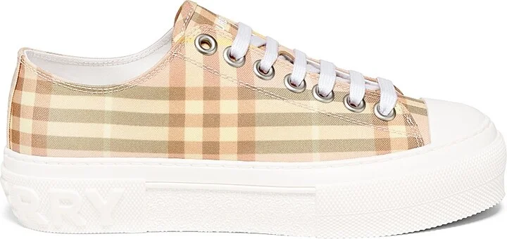 Women's Check Low-Top Sneakers - Teacup Ip Check - Size 5