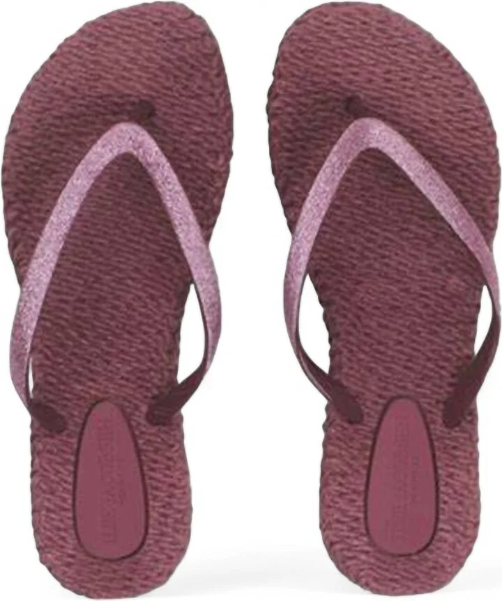 Women's Cheerful Glitter Flip Flops In Magenta