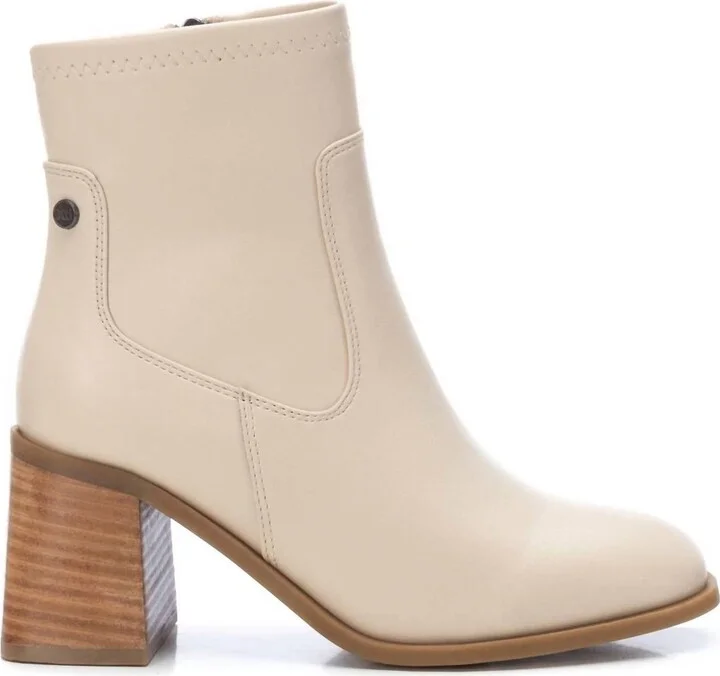 Women's Chelsea Booties In Frosted Ice