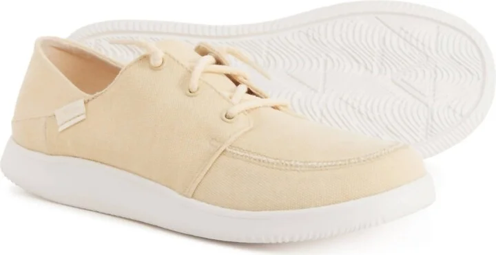 Women's Chillos Sneakers In Summer Melon