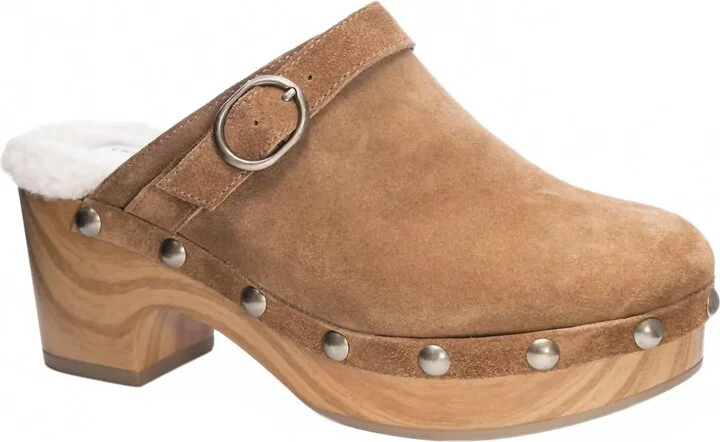 Women's Cindy Casual Clog In Tan