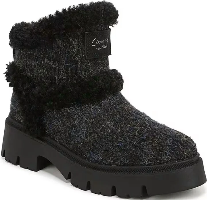 Women's Clare Bootie In Black Multi