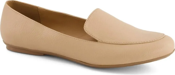 Women's Classic Flats In Beige