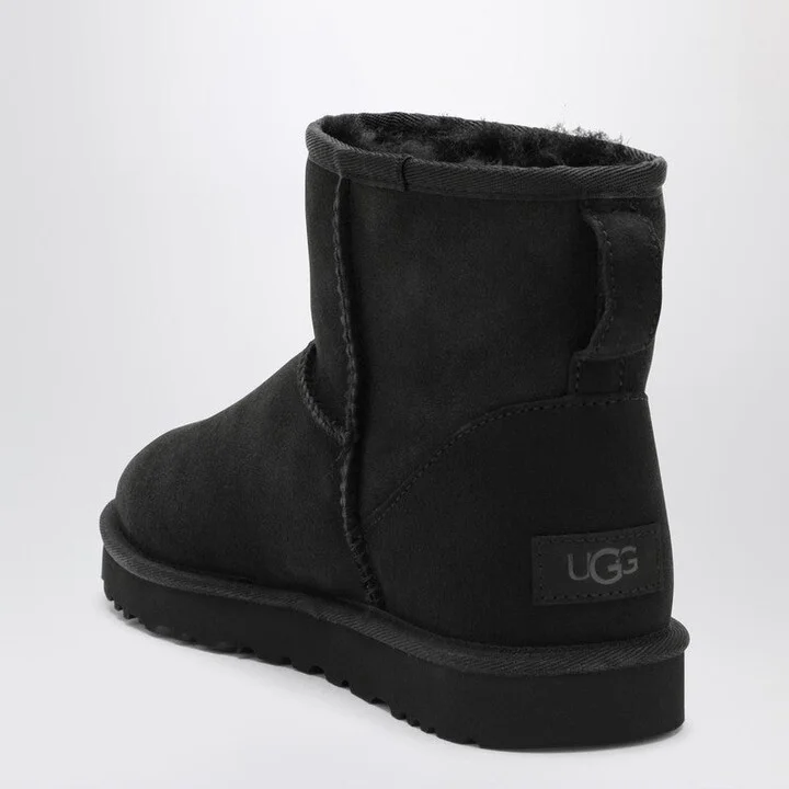 Women's Classic Mini Ii Boots In Black - Image 2