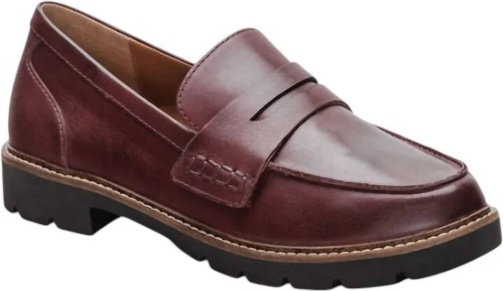 Women's Collette Arch Support Loafer In Burgundy