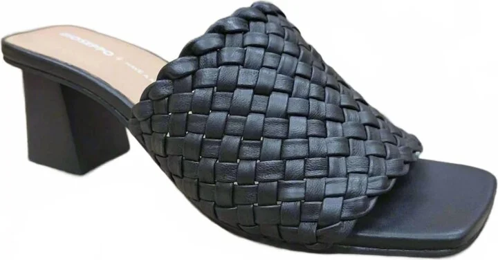 Women's Colrain Sandal In Black