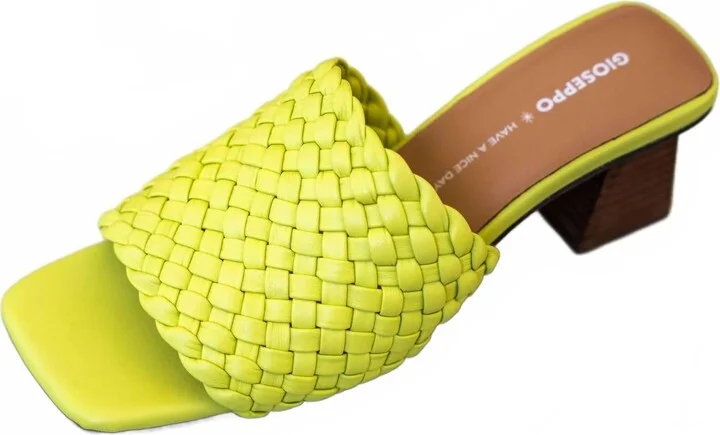 Women's Colrain Sandal In Lime