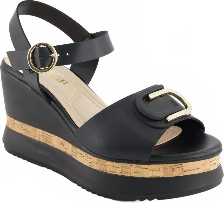 Women's Comfort Ankle Strap Sandal In Black