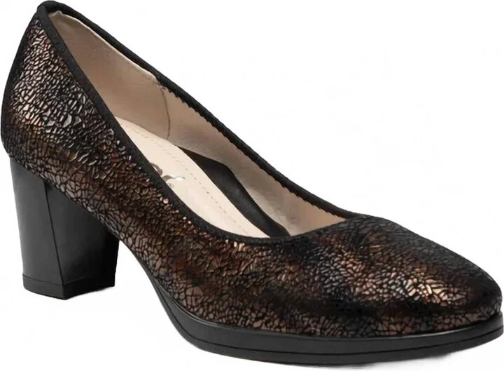 Women's Comfortable Sandals In Antique Black