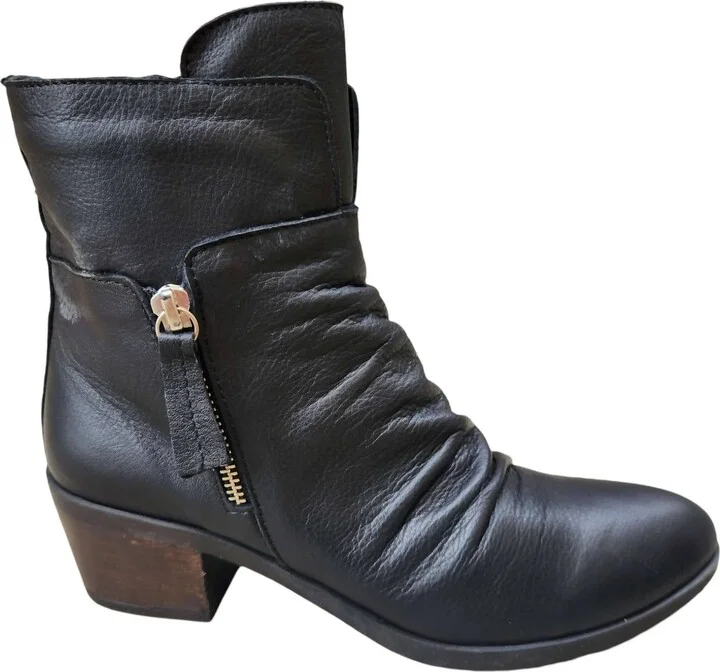Women's Connie Ankle Boots In Black
