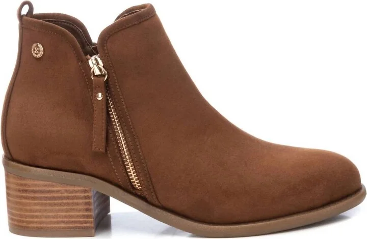 Women's Cowboy Booties In Camel