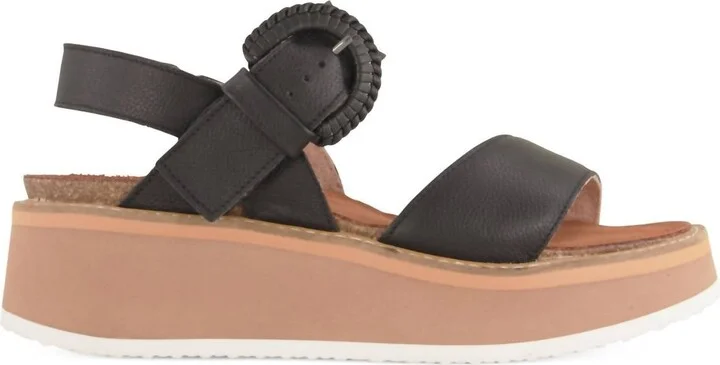 Women's Crepe Leather Sandal In Soft Black Leather, Camel Sole