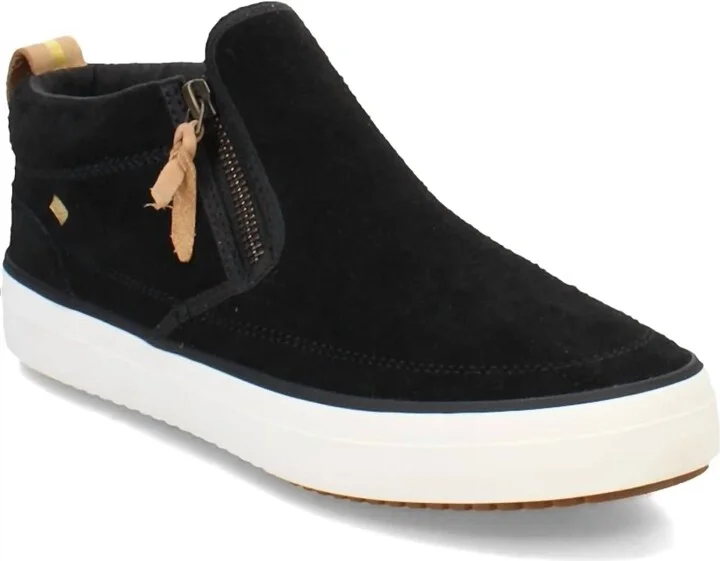 Women's Crest Lug Suede Side Zip Sneakers In Black