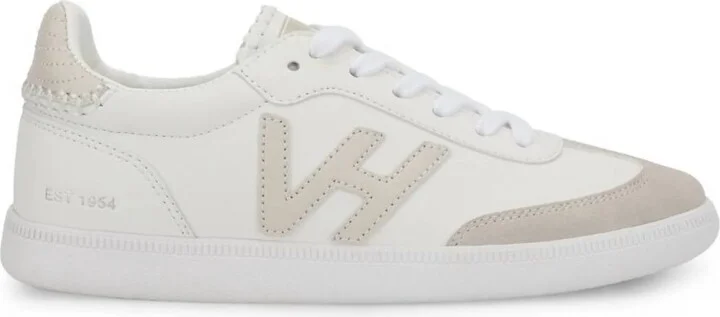 Women's Crisp 3 Sneaker Shoe In White/nude
