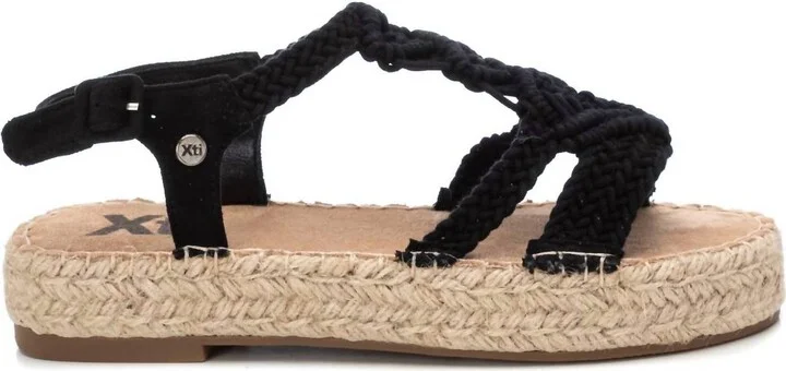 Women's Crossed Macrame Sandals In Black