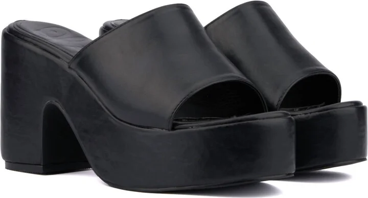 Women's Crush Platform Heel In Black