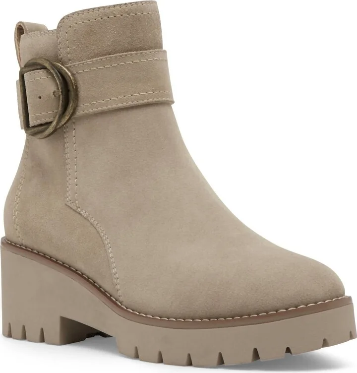 Women's Dagger Waterproof Boot In Sand Suede