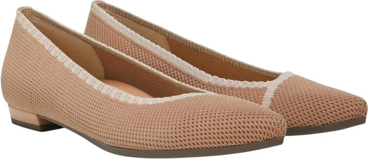 Women's Dahlia Ballet Flat In Toasted Nut