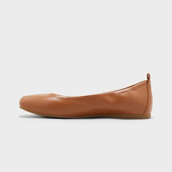 Women's Danielle Scrunch Ballet Flats with Memory Foam Insole - Universal Thread™ : Pull-On, Closed Round Toe - Image 3