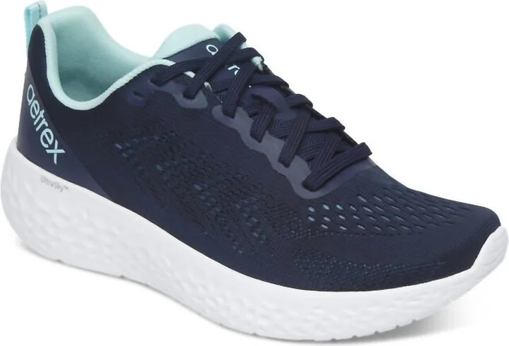 Women's Danika Arch Support Sneaker In Navy