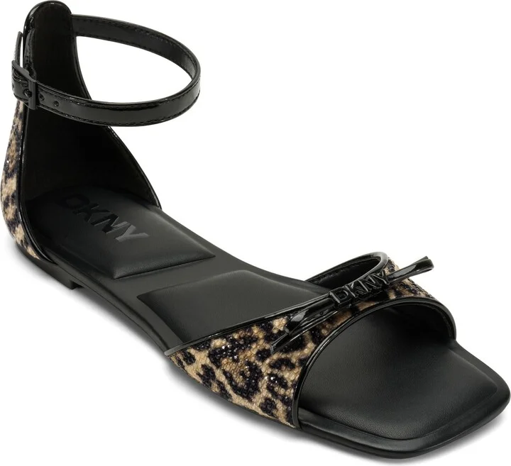 Women's Dazey Flat Ankle Strap Sandal