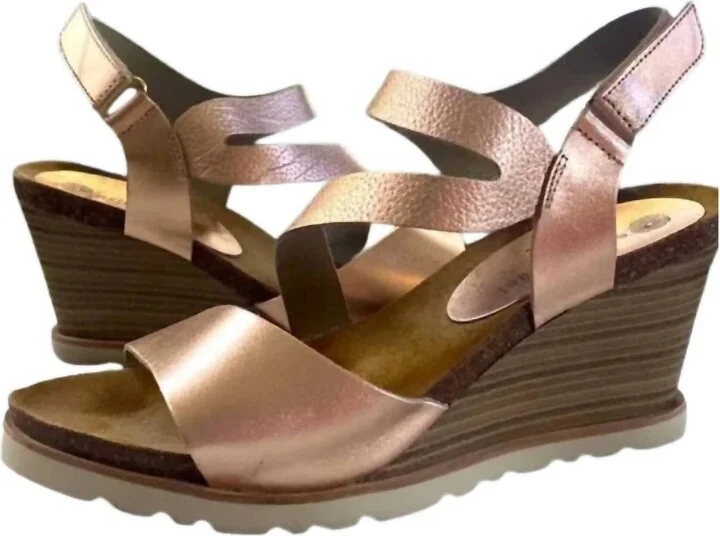 Women's Delaney Wedge Sandals In Rose Gold