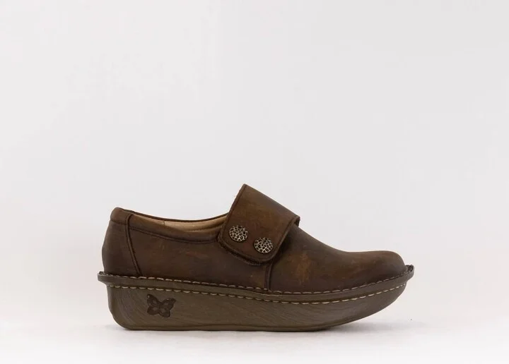 Women's Deliah Loafers In Oiled Brown