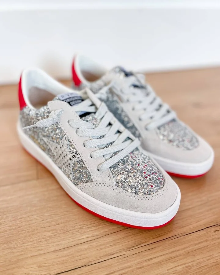 Women's Denisse 18 Sneakers In Silver/red