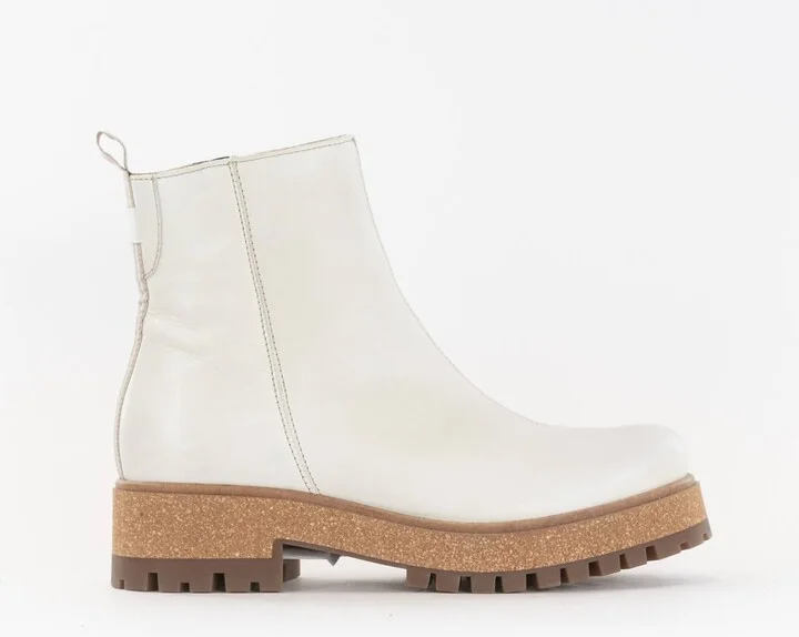 Women's Downtown Boots In Eggshell