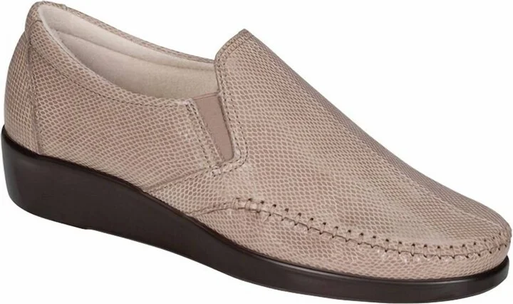 Women's Dream Slip On Loafer In Mushroom Snake
