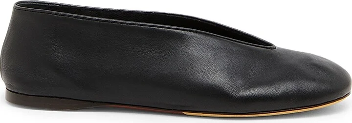 Women's Duck Leather Flats - Black - Size 6.5