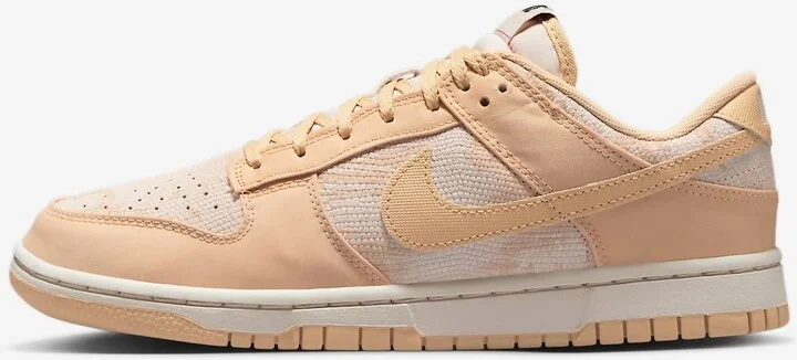 Women's Dunk Low In Orewood Sesame