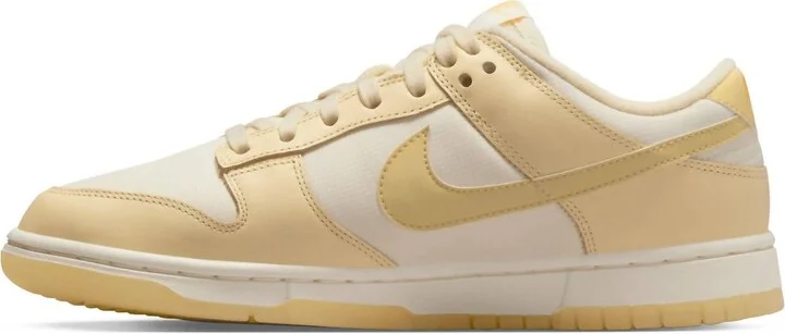 Women's Dunk Low Sneakers In Muslin Team Gold