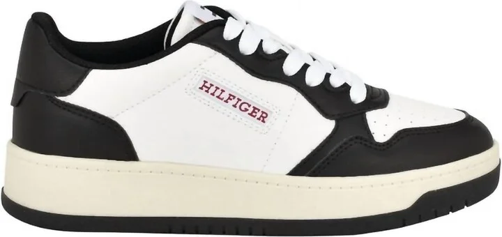 Women's Dunner Sneaker In Black